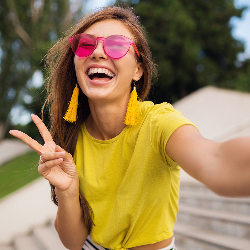 Żółty + różowy - topowe połączenie na lato